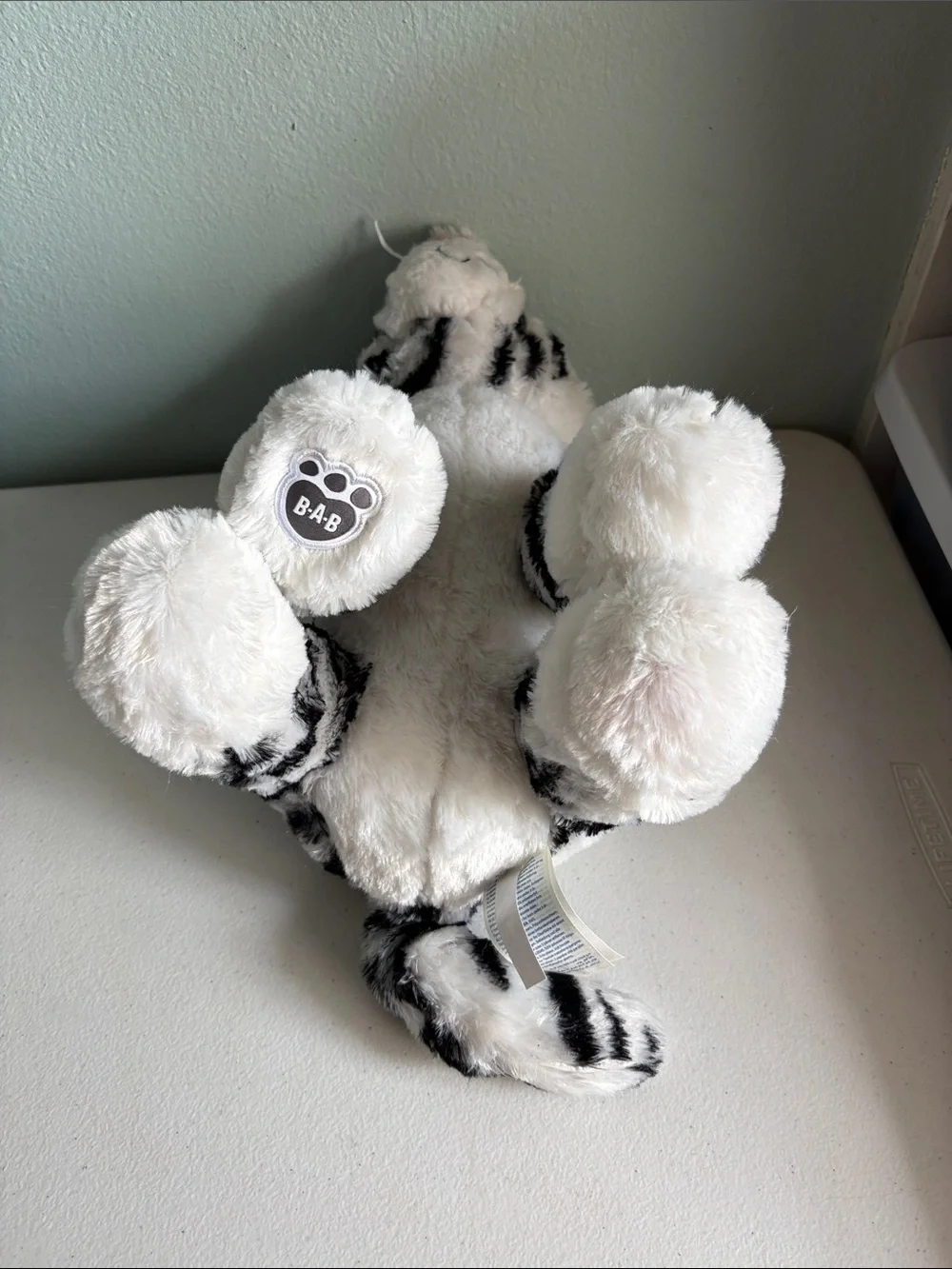 Build-A-Bear Workshop White and Black Striped Plush Siberian Tiger